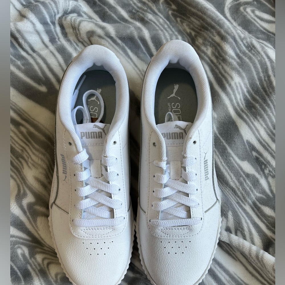Puma Sneakers
